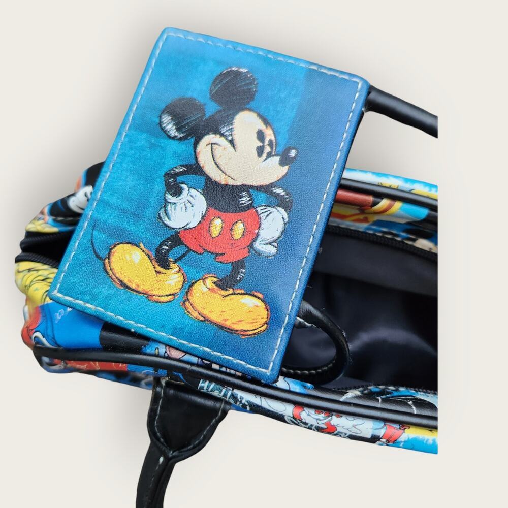 Walt Disney Resort Mickey Mouse Small Zip Purse with Id holder - Picture 3 of 7